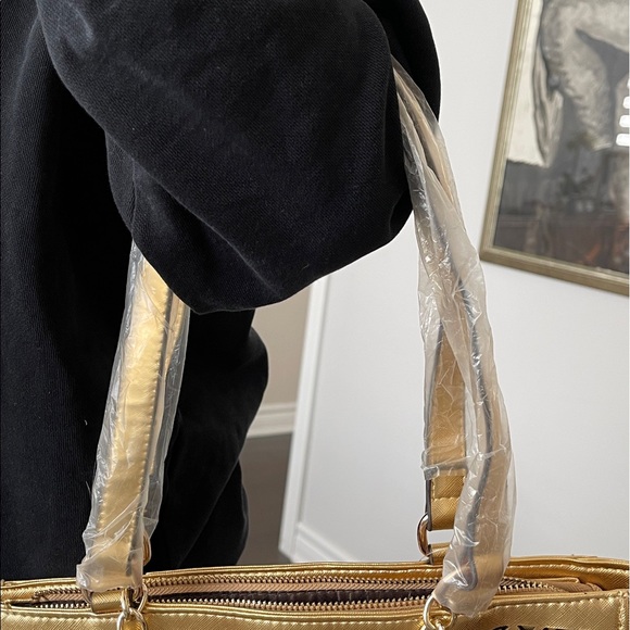 MICHAEL MICHAEL KORS TOTE - Picture 14 of 16